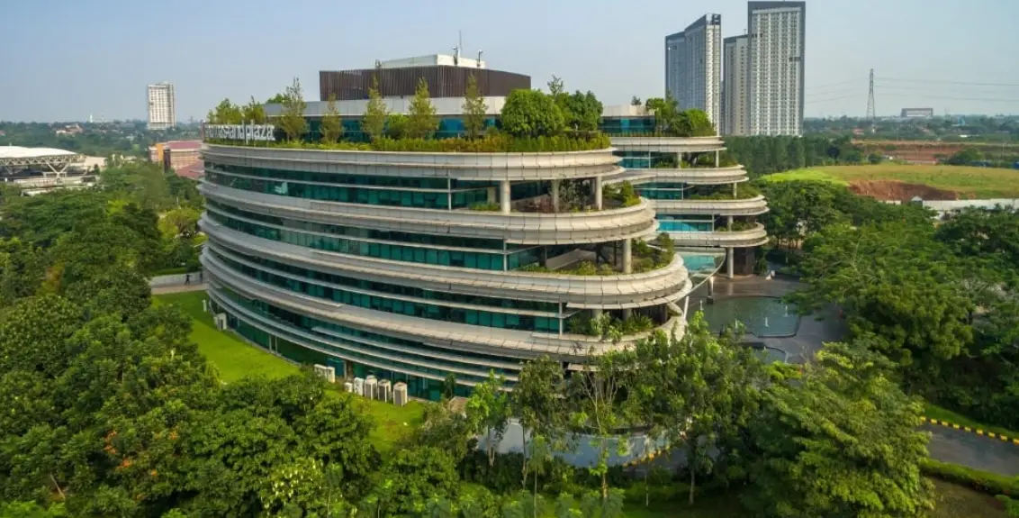 Contoh desain bangunan hijau bersertifikasi LEED dengan efisiensi energi dan konservasi air